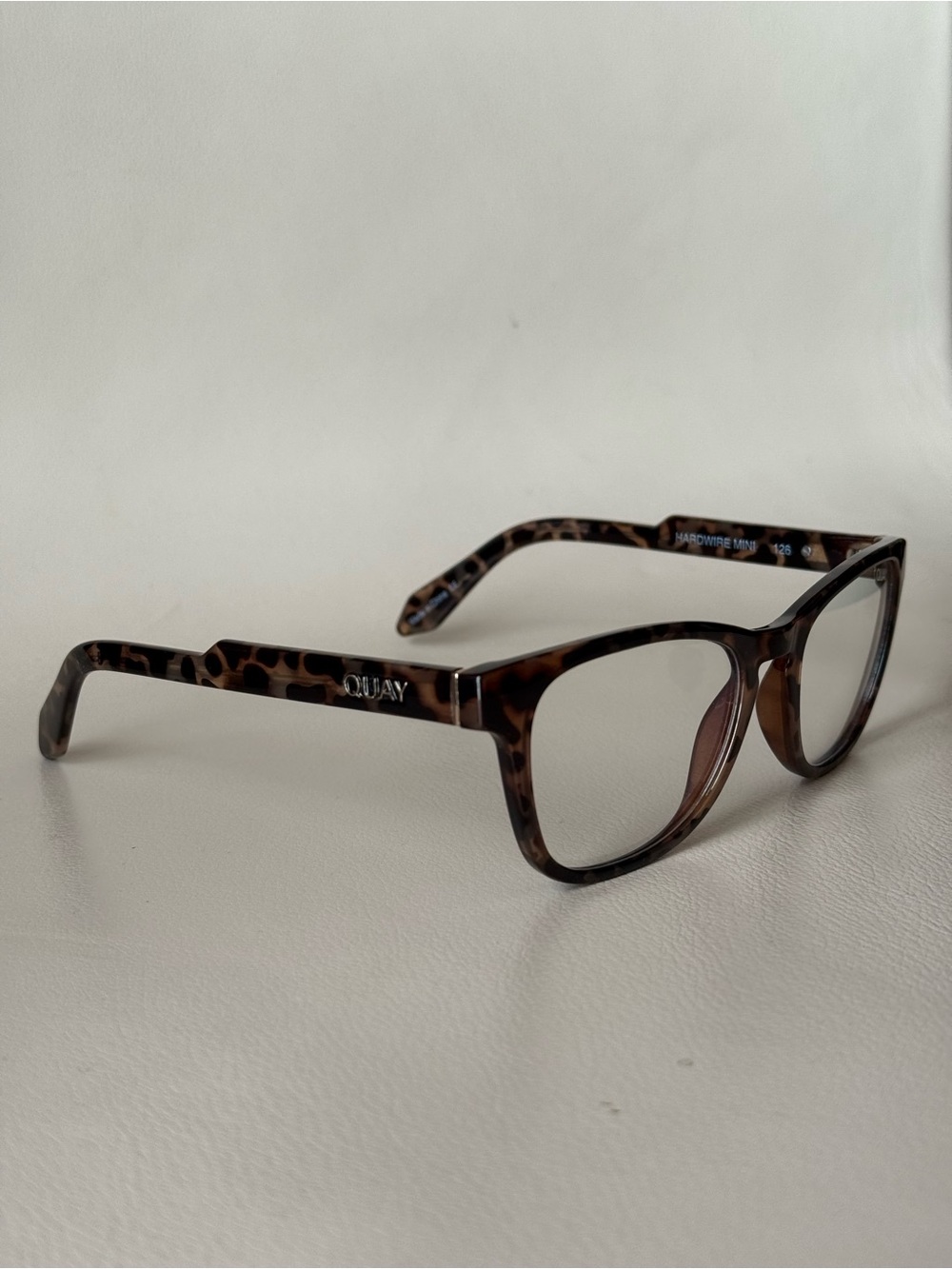 quay tortoiseshell hardwire mini blue light glasses - Picture 4 of 12
